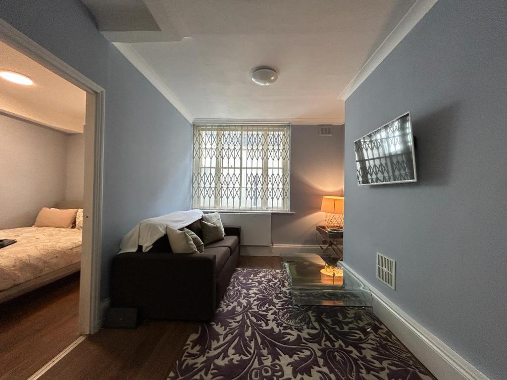 Bayswater Terraced 1 Bed New Apartment Ot London Eksteriør billede