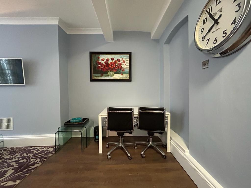 Bayswater Terraced 1 Bed New Apartment Ot London Eksteriør billede